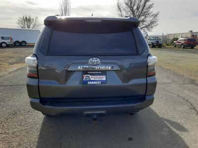 2019 Toyota 4Runner SR5   - Photo 4 - Medford, OR 97504