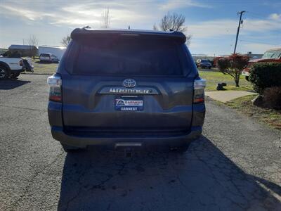 2019 Toyota 4Runner SR5   - Photo 6 - Roseburg, OR 97470
