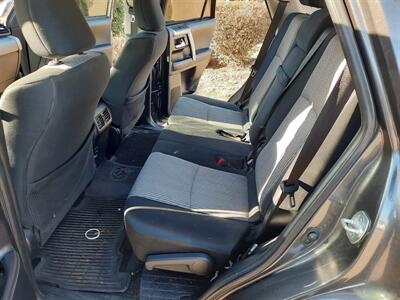 2019 Toyota 4Runner SR5   - Photo 10 - Roseburg, OR 97470