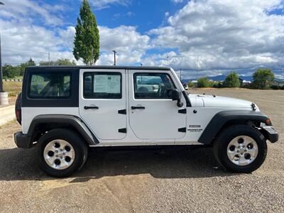 2013 Jeep Wrangler Sport 4x4 4dr SUV   - Photo 4 - Roseburg, OR 97470