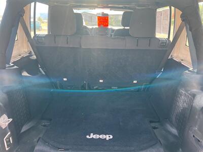 2013 Jeep Wrangler Sport 4x4 4dr SUV   - Photo 9 - Roseburg, OR 97470