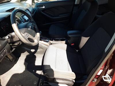 2018 Kia Forte LX 4dr Sedan 6A   - Photo 7 - Roseburg, OR 97470
