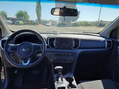 2018 Kia Sportage LX   - Photo 9 - Roseburg, OR 97470