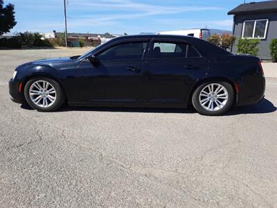 2016 Chrysler 300C 4dr Sedan   - Photo 4 - Roseburg, OR 97470