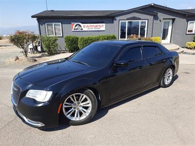 2016 Chrysler 300C 4dr Sedan   - Photo 1 - Roseburg, OR 97470
