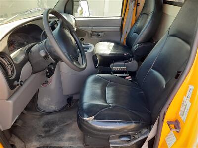 2002 Ford E-450 SD   - Photo 6 - Medford, OR 97504