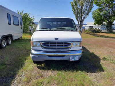 2002 Ford E-450 SD   - Photo 2 - Medford, OR 97504