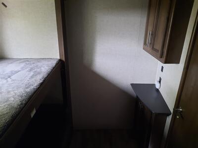 2020 Keystone Cougar 29 MBS   - Photo 14 - Medford, OR 97504