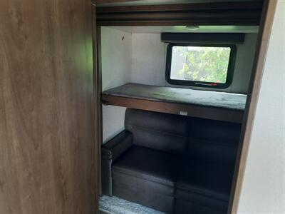 2020 Keystone Cougar 29 MBS   - Photo 15 - Medford, OR 97504