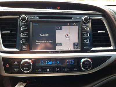 2016 Toyota Highlander Limited AWD 4dr SUV   - Photo 11 - Roseburg, OR 97470