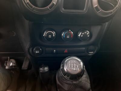 2011 Jeep Wrangler Sport   - Photo 10 - Roseburg, OR 97470