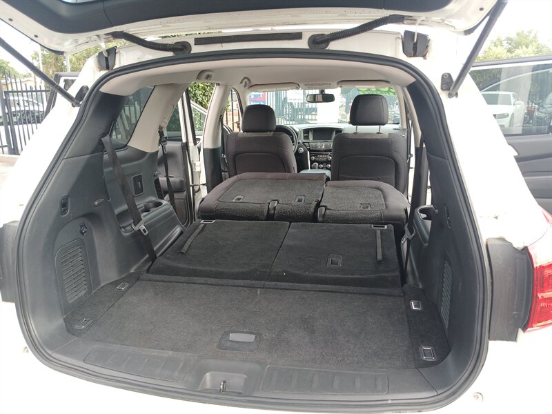 2018 Nissan Pathfinder SV, Fully Serviced - Photo 19 - Albuquerque, NM 87121