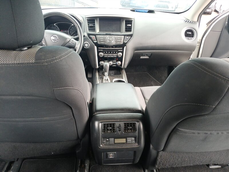 2018 Nissan Pathfinder SV, Fully Serviced - Photo 21 - Albuquerque, NM 87121
