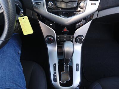 2015 Chevrolet Cruze 1LT Auto   - Photo 18 - Albuquerque, NM 87121