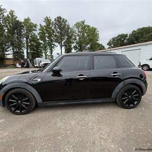 2017 MINI Cooper 5-door   - Photo 4 - Matthews, NC 28104