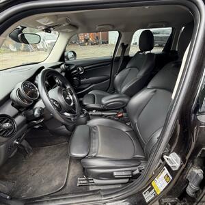 2017 MINI Cooper 5-door   - Photo 8 - Matthews, NC 28104