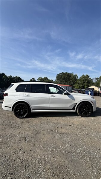 2023 BMW X7 xDrive40i - Photo 5 - Matthews, NC 28104