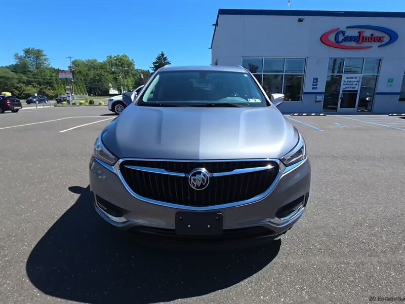 2018 Buick Enclave Essence   - Photo 1 - Matthews, NC 28104