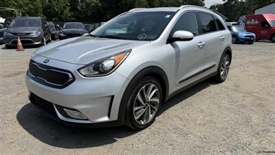 2017 Kia Niro Touring   - Photo 4 - Matthews, NC 28104