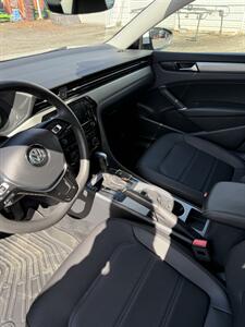 2022 Volkswagen Passat SE   - Photo 9 - Matthews, NC 28104