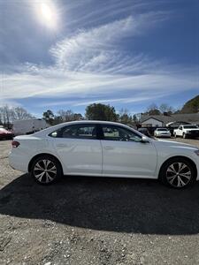 2022 Volkswagen Passat SE   - Photo 5 - Matthews, NC 28104
