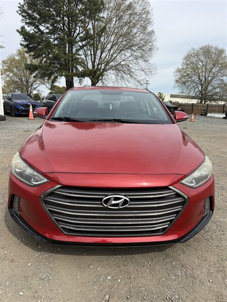 2017 Hyundai ELANTRA SE   - Photo 1 - Matthews, NC 28104