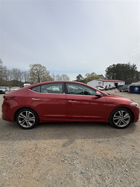 2017 Hyundai ELANTRA SE - Photo 5 - Matthews, NC 28104