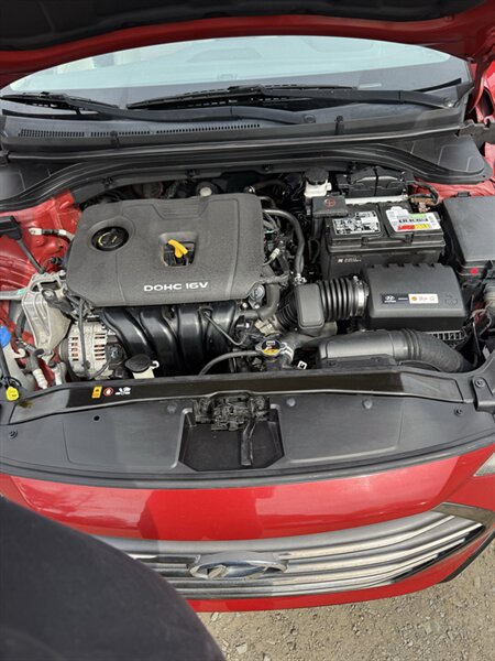 2017 Hyundai ELANTRA SE - Photo 16 - Matthews, NC 28104