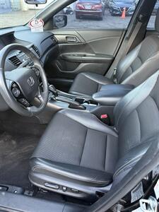 2017 Honda Accord Sport   - Photo 9 - Matthews, NC 28104