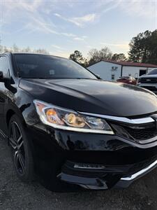 2017 Honda Accord Sport   - Photo 3 - Matthews, NC 28104