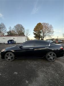 2017 Honda Accord Sport   - Photo 4 - Matthews, NC 28104