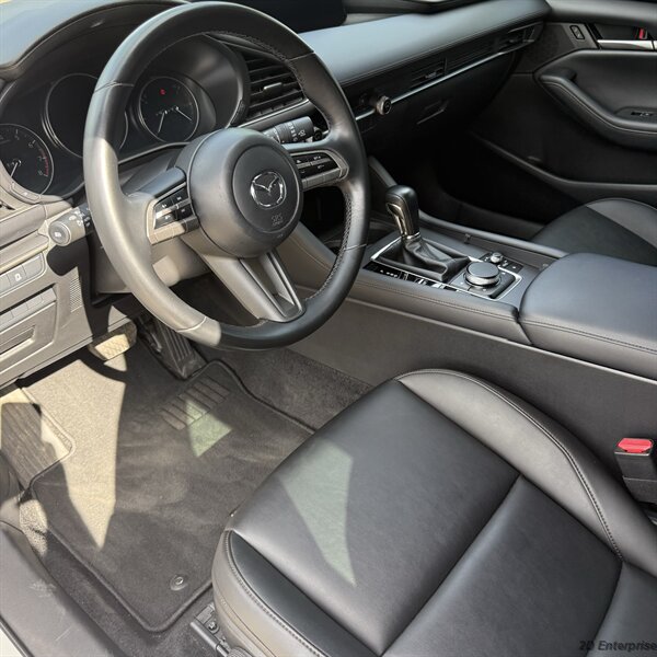 2022 Mazda Mazda3 Hatchback Select - Photo 14 - Matthews, NC 28104