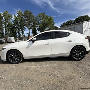 2022 Mazda Mazda3 Hatchback Select - Photo 4 - Matthews, NC 28104