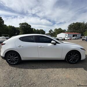 2022 Mazda Mazda3 Hatchback Select - Photo 5 - Matthews, NC 28104