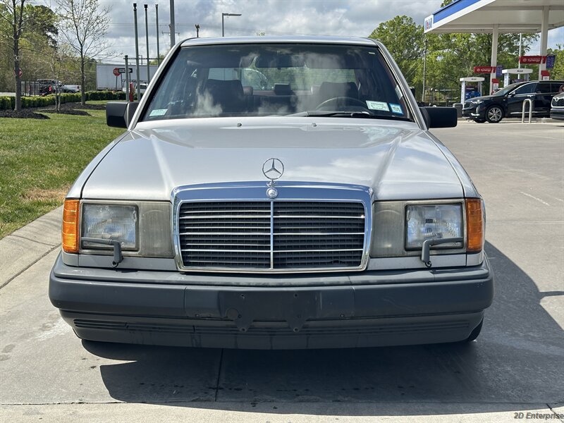 1989 Mercedes-Benz 300 E - Photo 2 - Matthews, NC 28104
