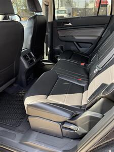2022 Volkswagen Atlas V6 SE 4Motion   - Photo 15 - Matthews, NC 28104
