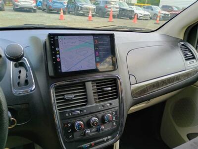 2014 Dodge Grand Caravan American Value Package   - Photo 11 - Matthews, NC 28104