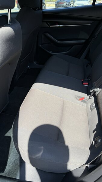 2021 Mazda Mazda3 Sedan 2.0 - Photo 11 - Matthews, NC 28104