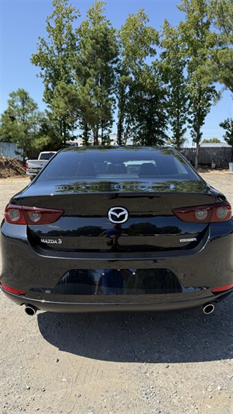 2021 Mazda Mazda3 Sedan 2.0 - Photo 8 - Matthews, NC 28104