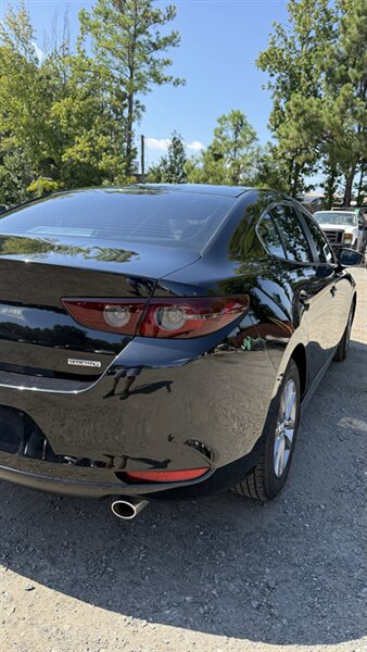 2021 Mazda Mazda3 Sedan 2.0 - Photo 7 - Matthews, NC 28104