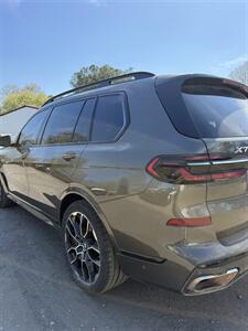 2023 BMW X7 xDrive40i   - Photo 7 - Matthews, NC 28104