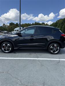 2018 Honda HR-V EX-L w/Navi   - Photo 14 - Matthews, NC 28104