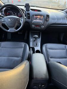 2015 Kia Forte EX   - Photo 8 - Matthews, NC 28104