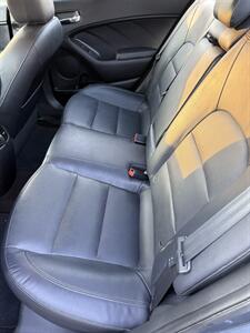 2015 Kia Forte EX   - Photo 9 - Matthews, NC 28104