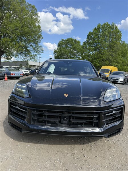 2024 Porsche Cayenne  