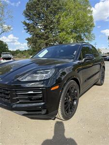 2024 Porsche Cayenne   - Photo 3 - Matthews, NC 28104