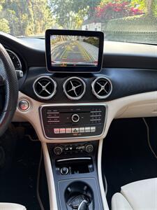 2019 Mercedes-Benz GLA GLA 250   - Photo 11 - Studio City, CA 91604