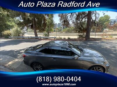 2015 Lexus IS 250C   - Photo 14 - Studio City, CA 91604
