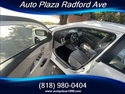 2011 Toyota Corolla LE   - Photo 5 - Studio City, CA 91604