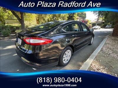 2013 Ford Fusion S   - Photo 4 - Studio City, CA 91604